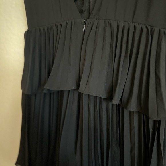 NWOT Mesmerizing Essence Black Pleated Backless Tiered Maxi Dress - Picture 7 of 8